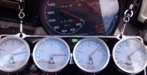 スズキのバイク刀1100のキャブレターの同調調整