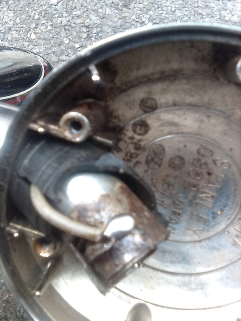 ウインカーの修理ハンダ付け