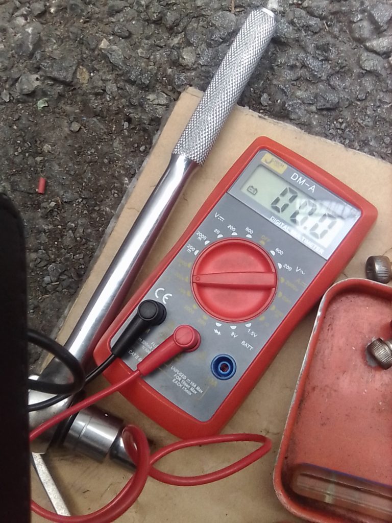 ウインカーの修理導通チェック２