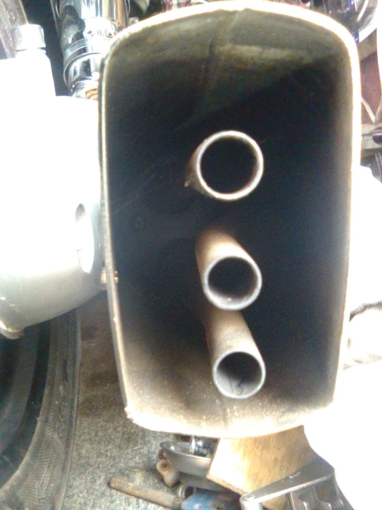 ワルキューレのマフラー構造