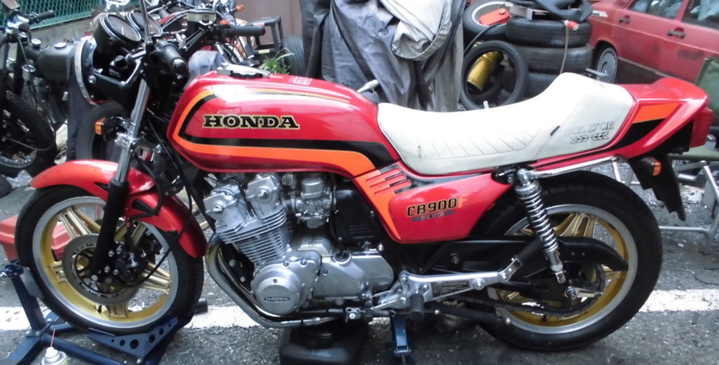 格安バイク車検代行並行輸入、格安新規登録車検検査、CB900Fボルドウル画像